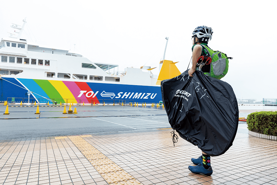 写真 折り畳み自転車の方